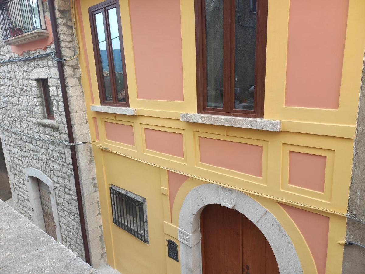 Casa Altieri Acomodação com café da manhã Cusano Mutri Exterior foto